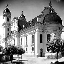 Ansicht von Südost (Vorlage LMZ) / Wallfahrtskirche in 73479 Ellwangen-Schönenberg Ansicht von Südost (Vorlage LMZ) / Wallfahrtskirche in 73479 Ellwangen-Schönenberg