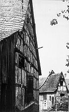 Aufnahme 1973; im Hintergrund Knittlinger Straße 17 / Wohnhaus in 75417 Lienzingen Aufnahme 1973; im Hintergrund Knittlinger Straße 17 / Wohnhaus in 75417 Lienzingen