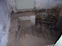 Sandsteintreppe in den Gewölbekeller / ehem. Wohnhaus in 97877 Wertheim (04.01.2008) Sandsteintreppe in den Gewölbekeller / ehem. Wohnhaus in 97877 Wertheim (04.01.2008)