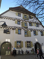Ehem. Kornhaus, Stadtbücherei, Nordgiebel / Kornhaus in 88212 Ravensburg (02.2022 - Christin Aghegian-Rampf)