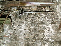 Haus A, 2. Untergeschoss / Haus „Zum Langen Spieß“ (Haus A) in 79098 Freiburg, Altstadt (02.05.2008 - Baukern (Löbbecke)) Haus A, 2. Untergeschoss / Haus „Zum Langen Spieß“ (Haus A) in 79098 Freiburg, Altstadt (02.05.2008 - Baukern (Löbbecke))