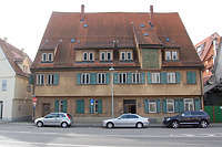 Nordseite
Links des Objektes die “Mauergasse“
Rechts: Adresse  „Landolinsplatz 2“
 / Wohnhaus in 73728 Esslingen am Neckar (06.03.2007)