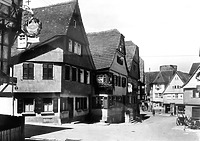 Eckgebäude links im Bild / Wohn- und Geschäftshaus in 74354 Besigheim (Stadtarchiv Besigheim)