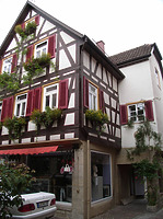 Ansicht von Südosten, Café Hirsch / Wohn- und Geschäftshaus in 74354 Besigheim (03.07.2016 - Denkmalpflegerischer Werteplan, Gesamtanlage Besigheim, Regierungspräsidium Stuttgart)