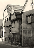 um 1930  Westseite / Abgebrochenes Wohnhaus  in 74354 Besigheim (Stadtarchiv Besigheim)