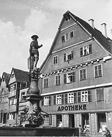 vor 1980 / Wohnhaus, Gasthaus (Apotheke) in 74354 Besigheim (Denkmalpflegerischer Werteplan,  Gesamtanlage Besigheim  Regierungspräsidium Stuttgart)