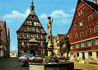 Marktplatz um 1960 / Rathaus in 74354 Besigheim (Stadtarchiv Besigheim)