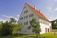 Ehem. Pfarrhaus in 78194 Immendingen-Ippingen (18.07.2007 - Verfasser: Josef Metzger, Architekt, Immendingen
Verbleib: LDA Freiburg, Dokumentationsarchiv) Ehem. Pfarrhaus in 78194 Immendingen-Ippingen (18.07.2007 - Verfasser: Josef Metzger, Architekt, Immendingen
Verbleib: LDA Freiburg, Dokumentationsarchiv)