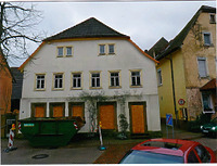 Ansicht Nord von der Steinstrasse aufgenommen / Wohn- und Geschäftshaus in 74889 Sinsheim-Weiler (Armin Seidel)