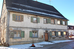 Blick auf die nördliche Traufseite des Kernbaues von 1720. / Gasthaus zum Adler in 72514, Engelswies (13.01.2017 - Stefan Uhl)