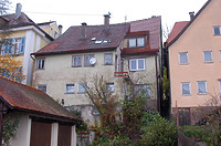 Gesamtansicht von Süden (Rückseite) mit dem zweigeschossigen jüngeren Vorbau. / Wohnhaus, ehem. Gasthaus zum Stern in 74594 Langenburg (11/2017 - Stefan Uhl) Gesamtansicht von Süden (Rückseite) mit dem zweigeschossigen jüngeren Vorbau. / Wohnhaus, ehem. Gasthaus zum Stern in 74594 Langenburg (11/2017 - Stefan Uhl)