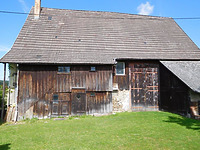 Dornhan-Weiden, Sulzer Straße 46, Wohn- und Ökonomiegebäude- Ostansicht / Wohn- und Ökonomiegebäude in 72175 Dornhan-Weiden (Bildarchiv, Landesamt für Denkmalpflege im Regierungspräsidium Stuttgart, Dienstsitz Freiburg) Dornhan-Weiden, Sulzer Straße 46, Wohn- und Ökonomiegebäude- Ostansicht / Wohn- und Ökonomiegebäude in 72175 Dornhan-Weiden (Bildarchiv, Landesamt für Denkmalpflege im Regierungspräsidium Stuttgart, Dienstsitz Freiburg)