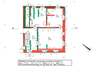Baualtersplan des Erdgeschosses. Von der geschoßübergreifenden Fachwerkkonstruktion von 1659 haben sich im Erdgeschoß nur noch Reste in den Innenwänden, im Deckengebälk sowie im nordöstlichen Eckständer erhalten (grün). Im 18./19. Jahrhundert (rot) sowie im 19. und frühen 20. Jahrhundert (braun) fanden umfangreiche Veränderungen an Außen- und Innenwänden statt, während sich moderne Veränderungen auf nur punktuelle Eingriffe beschränken. / Bauernhaus in 88499 Riedlingen-Pflummern (12.05.2018 - Stefan Uhl) Baualtersplan des Erdgeschosses. Von der geschoßübergreifenden Fachwerkkonstruktion von 1659 haben sich im Erdgeschoß nur noch Reste in den Innenwänden, im Deckengebälk sowie im nordöstlichen Eckständer erhalten (grün). Im 18./19. Jahrhundert (rot) sowie im 19. und frühen 20. Jahrhundert (braun) fanden umfangreiche Veränderungen an Außen- und Innenwänden statt, während sich moderne Veränderungen auf nur punktuelle Eingriffe beschränken. / Bauernhaus in 88499 Riedlingen-Pflummern (12.05.2018 - Stefan Uhl)