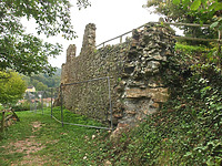Ansicht / Burgruine Landeck (Grabenmauer der Unteren Burg) in 79312 Landeck (Stefan King)