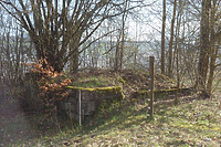 Bauzeitlicher Prellbock aus Natursteinblöcken (Schafhausen) / Württembergische Schwarzwaldbahn in  keine genauere Zuordnung (12.04.2018 - wifu)