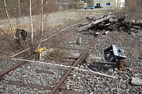 Reste einer ehem. Weiche mit Gleissperre und Laterne / Württembergische Schwarzwaldbahn in  keine genauere Zuordnung (10.04.2018 - wifu)