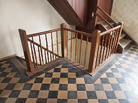 Wohnhaus, Heilbronner Str. 39, Leingarten, Treppenaufgang 1. OG. / Wohnhaus in 74211 Leingarten,  keine genauere Zuordnung (06.10.2016)