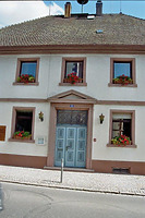 Eingang Westfassade / Rathaus in 78087 Mönchweiler (Bildarchiv, Landesamt für Denkmalpflege, Dienstsitz Freiburg)