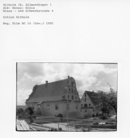 Schloss Altheim, Nordostansicht / Schloss in 89605 Allmendingen-Altheim (1992 - Bildarchiv, LAD, Reg.bez. Tübingen) Schloss Altheim, Nordostansicht / Schloss in 89605 Allmendingen-Altheim (1992 - Bildarchiv, LAD, Reg.bez. Tübingen)