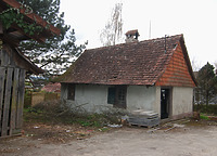 Backhaus, Blick auf Ostseite und denNordgiebel mit Ziegelbehang. / Backhaus in 88682 Neufrach