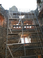 Innenansicht / Burgruine Hohengeroldseck in 77960 Seelbach-Schönberg (Prof. Dr.-Ing. Erwin W.A. Schwing) Innenansicht / Burgruine Hohengeroldseck in 77960 Seelbach-Schönberg (Prof. Dr.-Ing. Erwin W.A. Schwing)