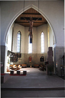 Blick in den Chorraum / Kath. Pfarrkirche St. Michael in 88367 Hohentengen (W. Mayer)