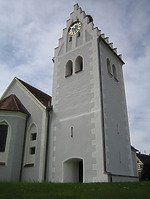 Ansicht Nord/Ost / Pfarrkirche St. Lucia in 88356 Ostrach-Levertsweiler (2016 - Peter Dreher) Ansicht Nord/Ost / Pfarrkirche St. Lucia in 88356 Ostrach-Levertsweiler (2016 - Peter Dreher)