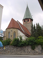 Ansicht von Nordosten. / Ev. Kirche St. Jakobus (ehem. St. Gallus) in 70794 Filderstadt-Bernhausen ( 11.08.2004 - Tilmann Marstaller) Ansicht von Nordosten. / Ev. Kirche St. Jakobus (ehem. St. Gallus) in 70794 Filderstadt-Bernhausen ( 11.08.2004 - Tilmann Marstaller)