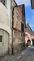 Ansicht Nordseite, Turmgasse; im Vordergrund der Zwischenbau / Scheuer in 88662 Überlingen (06.07.2021 - K. Uetz) Ansicht Nordseite, Turmgasse; im Vordergrund der Zwischenbau / Scheuer in 88662 Überlingen (06.07.2021 - K. Uetz)