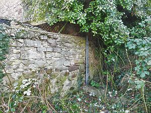 Ansicht 1 / Scheune mit Klostermauer in 79341 Kenzingen (2022 - Burghard Lohrum) Ansicht 1 / Scheune mit Klostermauer in 79341 Kenzingen (2022 - Burghard Lohrum)