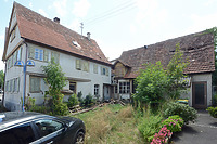 Nordwestansicht auf Wohnhaus und Scheune / Wohnhaus mit Scheune (abgegangen) in 71679 Asperg (27.7.2022 - Michael Hermann)