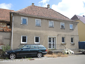 Ansicht des Wohnhauses von Südwesten (2022) / Wohnhaus in 74575 Schrozberg-Bartenstein (23.06.2022 - Markus Numberger (Esslingen))