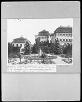 Ansicht von Westen / Schloss Großlaupheim in 88471 Laupheim (um 1920 - LAD Baden-Württemberg, Stuttgart) Ansicht von Westen / Schloss Großlaupheim in 88471 Laupheim (um 1920 - LAD Baden-Württemberg, Stuttgart)