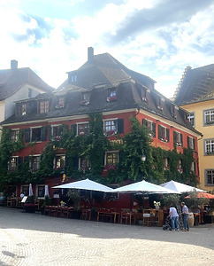 Nordwestansicht / Hotel Weinstube Löwen in 88709 Meersburg (07.2026 - Burghard Lohrum) Nordwestansicht / Hotel Weinstube Löwen in 88709 Meersburg (07.2026 - Burghard Lohrum)