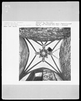 Gewölbe des Kreuzgangs / Ehem. Benediktinerkloster, Prälatur mit Kreuzgang in 88416 Ochsenhausen (1968 - Landesamt für Denkmalpflege Baden-Württemberg, Außenstelle Tübingen) Gewölbe des Kreuzgangs / Ehem. Benediktinerkloster, Prälatur mit Kreuzgang in 88416 Ochsenhausen (1968 - Landesamt für Denkmalpflege Baden-Württemberg, Außenstelle Tübingen)