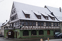 Gasthaus Grüner Baum, Erligheim, Ansicht von Nordwest / Gasthaus "Zum grünen Baum" in 74391, Erligheim (18.01.2023 - JaKo Baudenkmalpflege GmbH) Gasthaus Grüner Baum, Erligheim, Ansicht von Nordwest / Gasthaus "Zum grünen Baum" in 74391, Erligheim (18.01.2023 - JaKo Baudenkmalpflege GmbH)