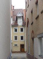 Ansicht der südlichen Traufseite / Wohnhaus in 78050 Villingen (2023 - Burghard Lohrum) Ansicht der südlichen Traufseite / Wohnhaus in 78050 Villingen (2023 - Burghard Lohrum)