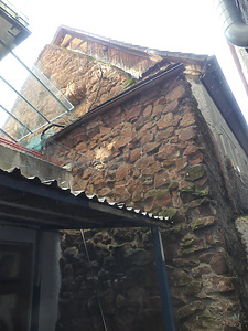 Detailansicht Nordgiebel / Stadtmauer in 77933 Lahr, Lahr/Schwarzwald (2020 - Burghard Lohrum) Detailansicht Nordgiebel / Stadtmauer in 77933 Lahr, Lahr/Schwarzwald (2020 - Burghard Lohrum)