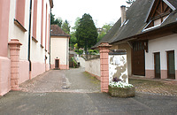 Ansicht von Westen / Kirchhofmauer in 79336 Herbolzheim (2017 - Burghard Lohrum)