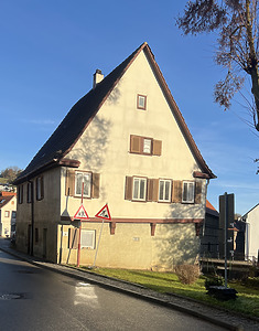 Südwestliche Giebelansicht  / Altes Rathaus in 75446 Iptingen (2026 - Burghard Lohrum)