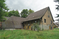 Stellfalle am Ettenbach 150m bachaufwärts; der verlandete Triebkanal lief nach hinten links, wo heute ein Damm aufgeschüttet ist. / Löffelmühle in 77955 Ettenheimmünster, Münchweier (2024 - Stefan King, Freiburg) Stellfalle am Ettenbach 150m bachaufwärts; der verlandete Triebkanal lief nach hinten links, wo heute ein Damm aufgeschüttet ist. / Löffelmühle in 77955 Ettenheimmünster, Münchweier (2024 - Stefan King, Freiburg)