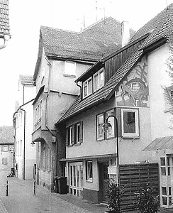 Nordwestansicht / Wohn- und Geschäftshaus in 72764 Reutlingen (2004 - Tilmann Marstaller) Nordwestansicht / Wohn- und Geschäftshaus in 72764 Reutlingen (2004 - Tilmann Marstaller)