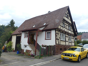 Straßenansicht / Wohn- und Wirtschaftsgebäude in 75180 Würm (2025 - Burghard Lohrum)