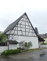 Ansicht der südlichen Giebelseite / Dreiseitgehöft, Scheune in 79418 Schliengen (2025 - Burghard Lohrum) Ansicht der südlichen Giebelseite / Dreiseitgehöft, Scheune in 79418 Schliengen (2025 - Burghard Lohrum)