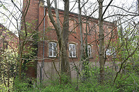 Batteurbau, Ostfassade / Ehem. Batteurbau, Teil der Weberei und Spinnerei "Leuze" in 73252 Lenningen-Unterlenningen (17.04.2019 - strebewerk.Architekten)