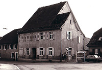 Bilder entnommen von http://www.alemannia-judaica.de / Blaues Haus in 79206 Breisach am Rhein