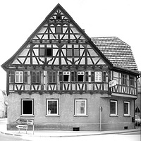 Photogrammetrische Aufnahme 1975
Ansicht Nordost / Gasthaus Rössle in 72636 Frickenhausen