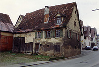 Eutingen im Gäu, Schillerstraße 22, Hofansicht / Wohnhaus mit Scheune in 72184 Eutingen im Gäu