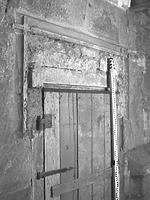 spätgotisches Portal an der Ostseite im Untergeschoss (2007) / ehemalige Kapelle in 74632 Neuenstein spätgotisches Portal an der Ostseite im Untergeschoss (2007) / ehemalige Kapelle in 74632 Neuenstein