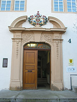 Schlossportal aus den 1720/30er Jahren (2008) / Schloss in 71686 Remseck am Neckar, Aldingen
